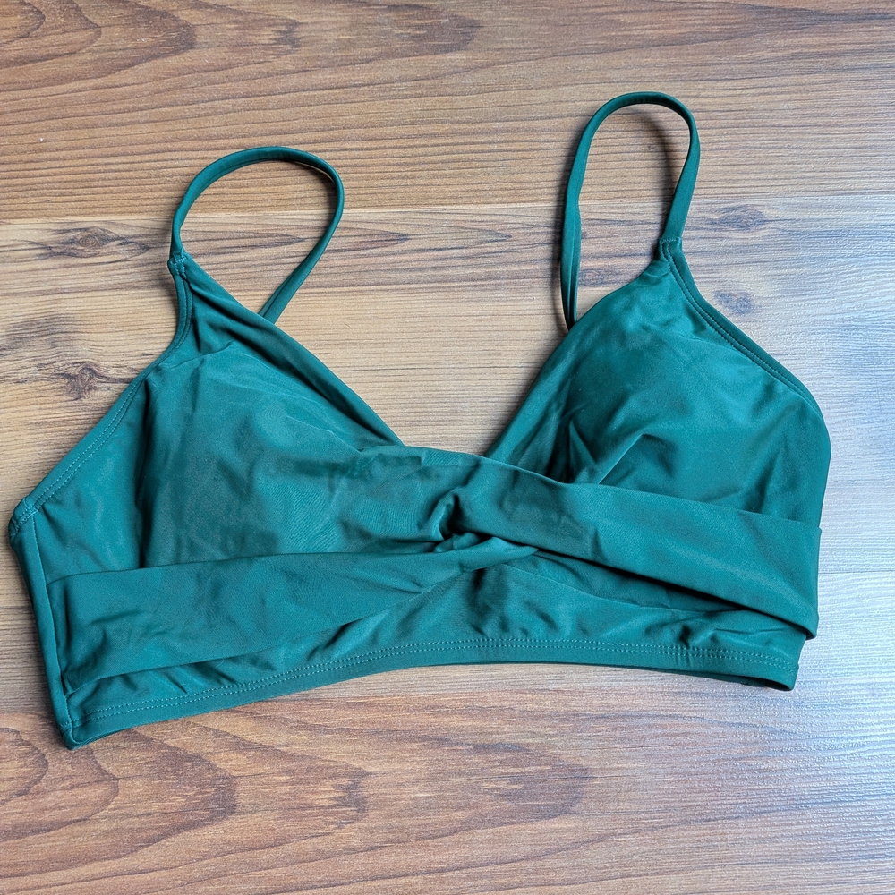 NWOT Bikini Top